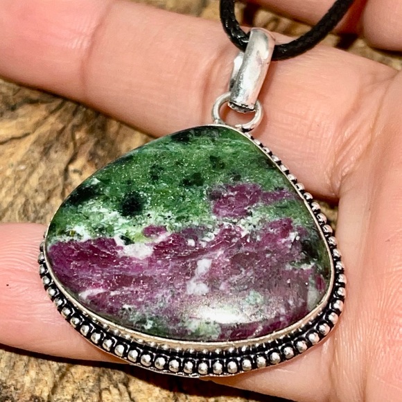 Anyolite Ruby Red Zoisite Pendant 1 7/8” - Picture 5 of 12